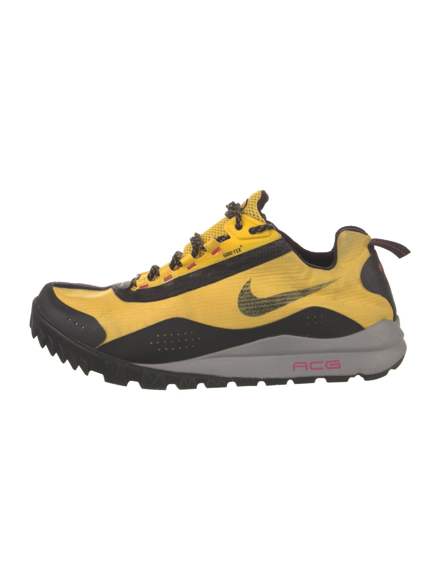 Nike ACG Nylon Colorblock Pattern Sneakers