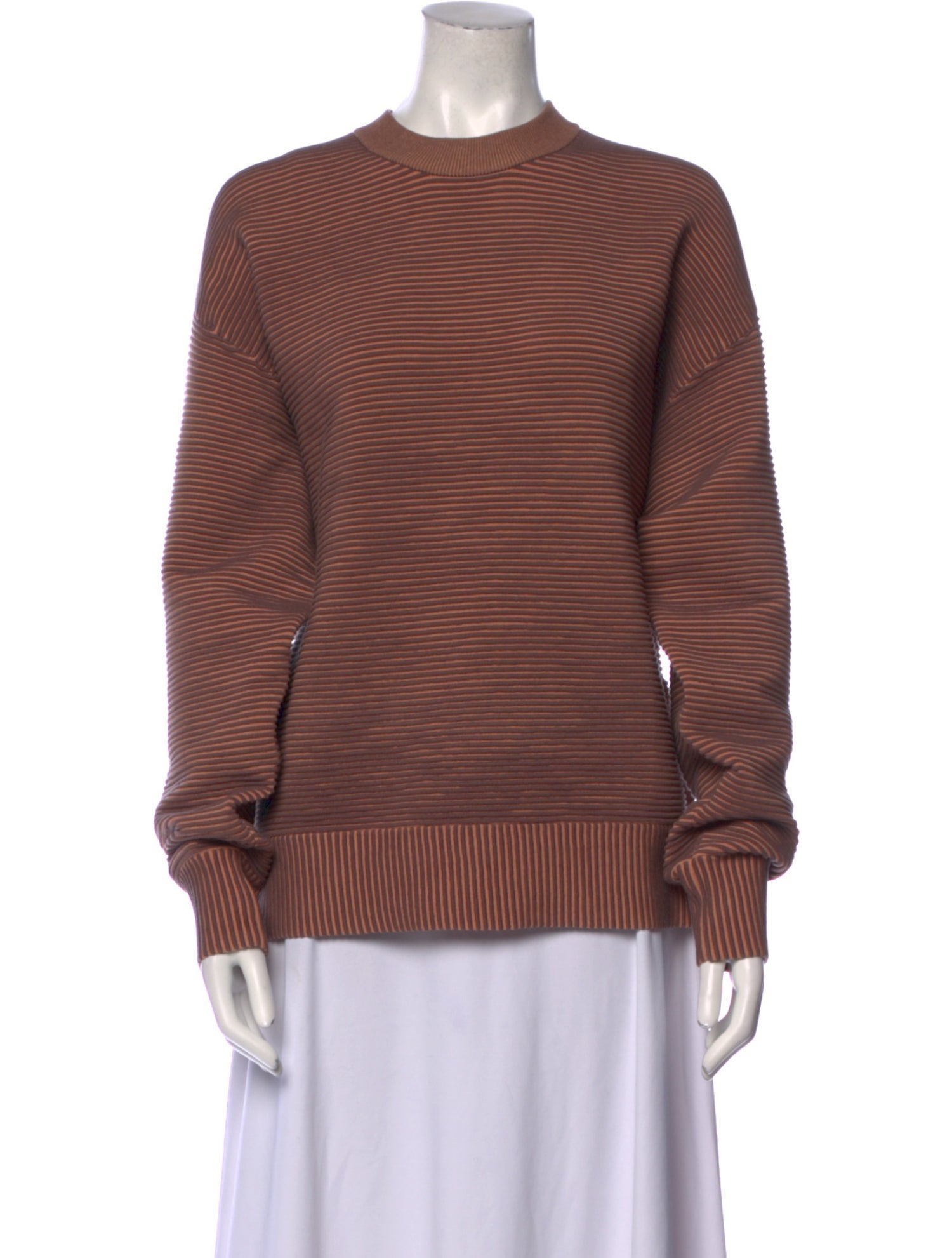 Nagnata Crew Neck Long Sleeve Sweatshirt