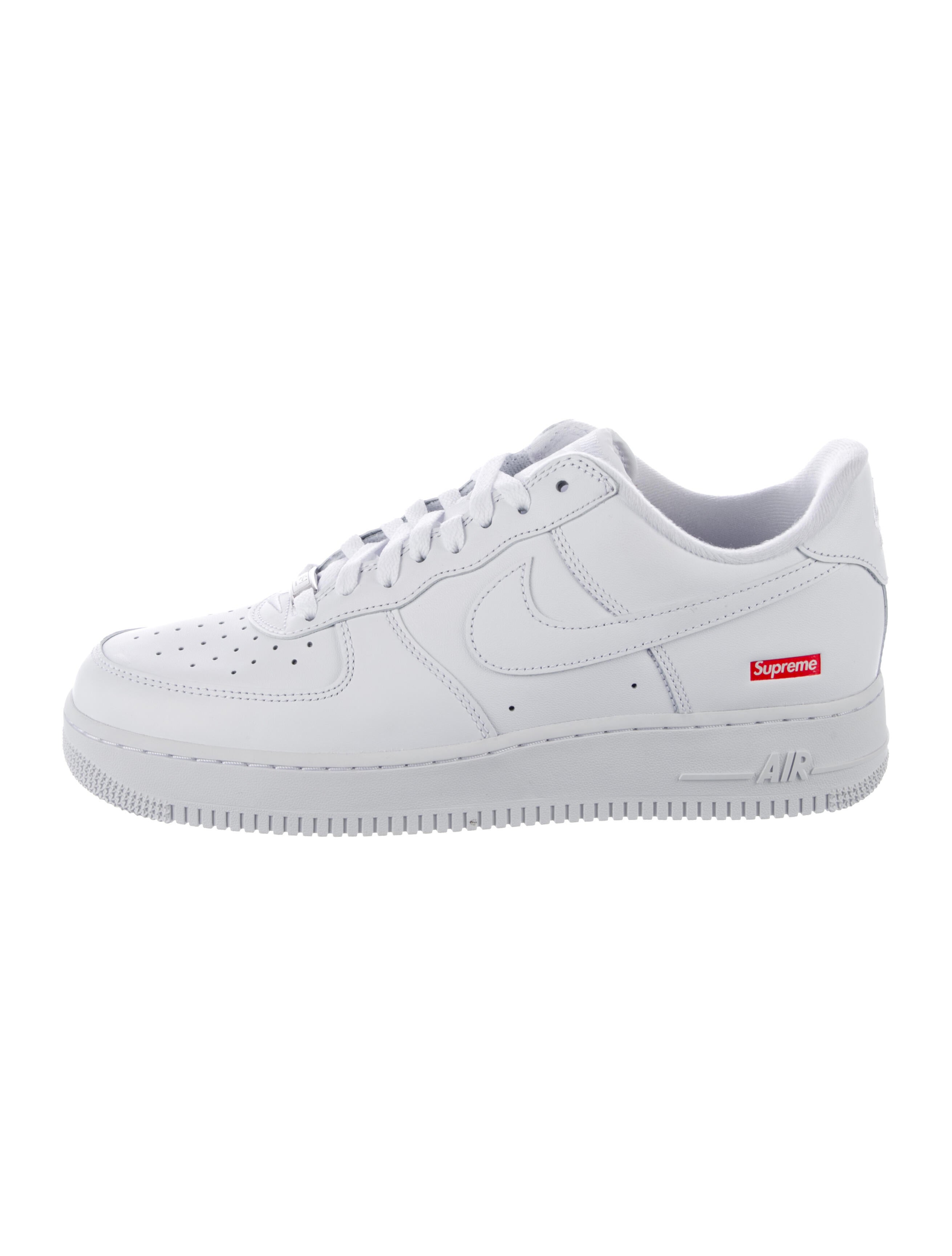 Supreme x Nike Air Force 1 Low