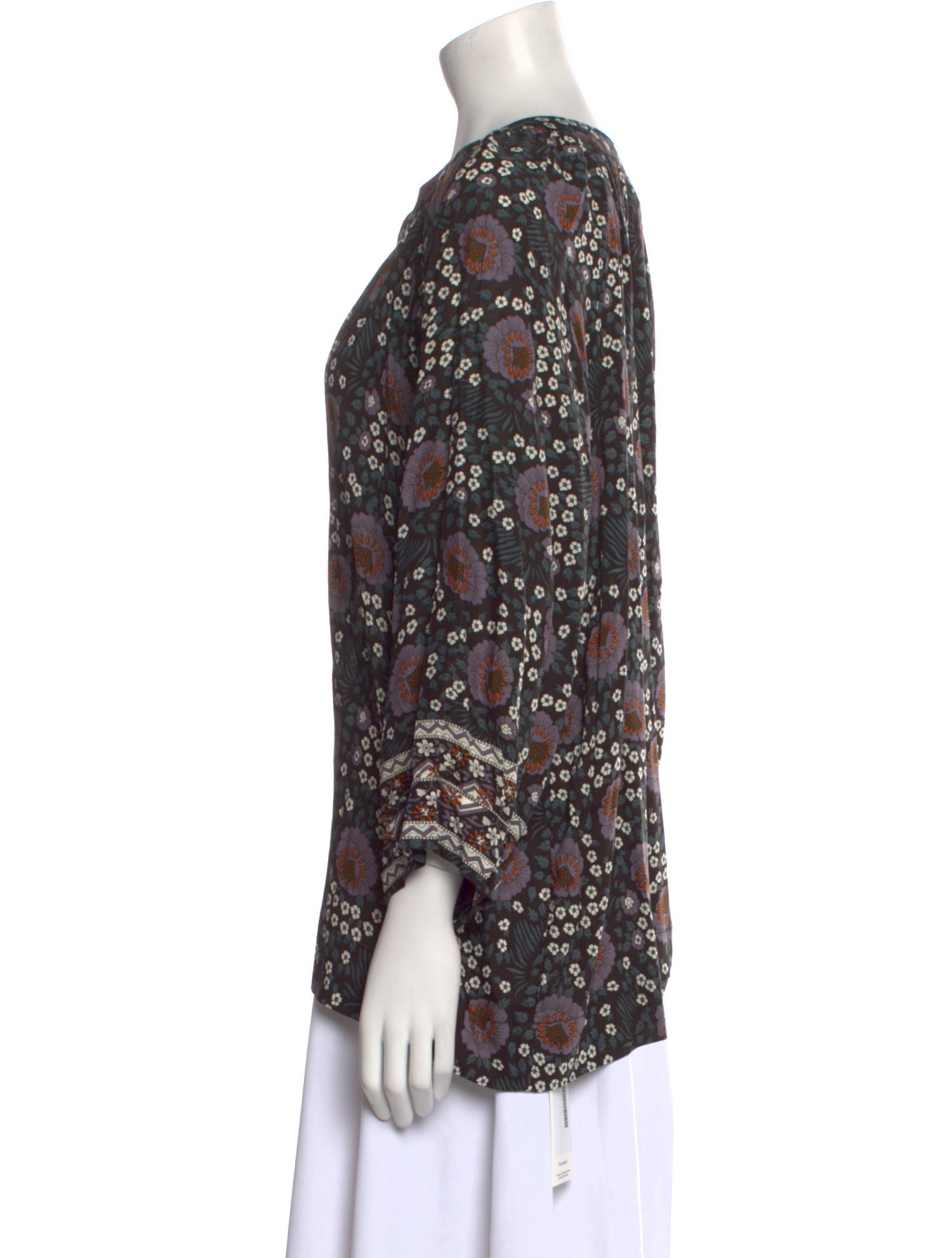 Natalie Martin Floral Print V-Neck Blouse