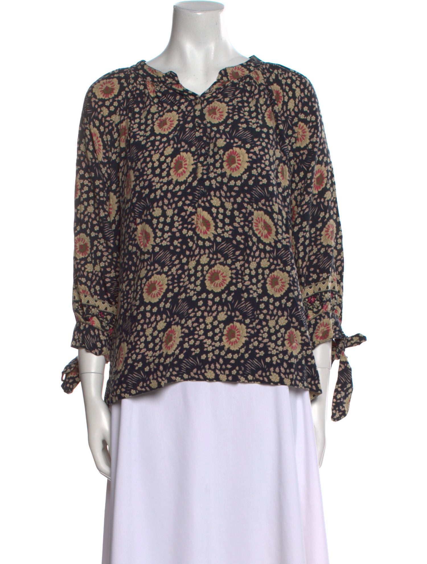 Natalie Martin Floral Print V-Neck Blouse