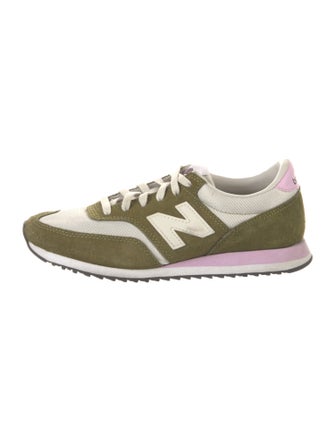 New Balance Suede Colorblock Pattern Athletic Sneakers