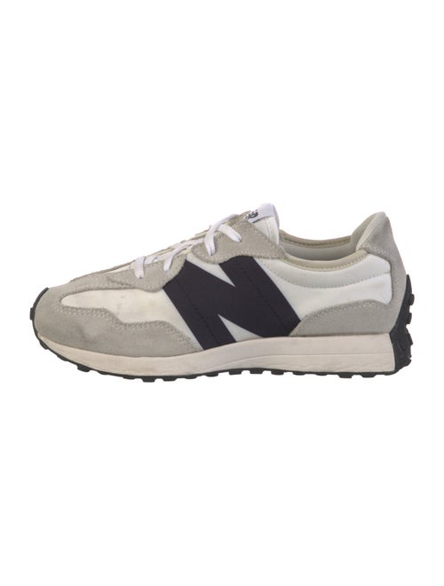 New Balance Colorblock Pattern Embroidered Accent Athletic Sneakers