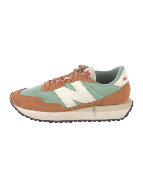 New Balance Suede Colorblock Pattern Athletic Sneakers
