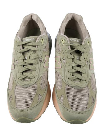 New Balance Suede Low Top Sneakers