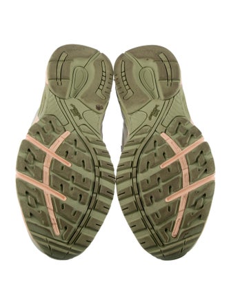 New Balance Suede Low Top Sneakers