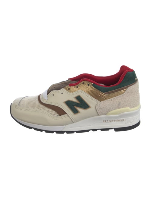 New Balance Suede Colorblock Pattern Athletic Sneakers