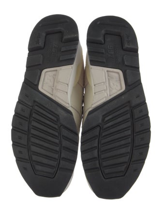 New Balance Suede Colorblock Pattern Athletic Sneakers