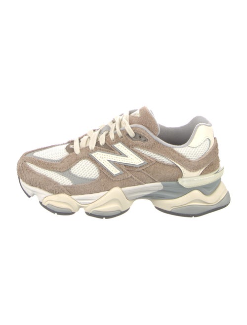 New Balance Suede Colorblock Pattern Athletic Sneakers