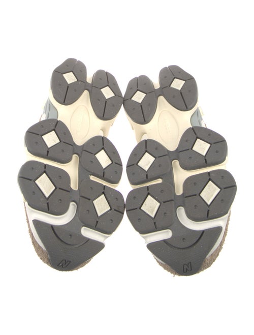 New Balance Suede Colorblock Pattern Athletic Sneakers