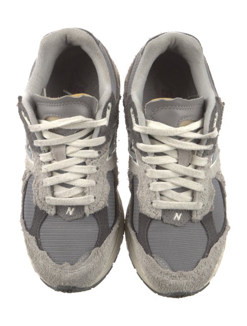 New Balance Suede Colorblock Pattern Athletic Sneakers