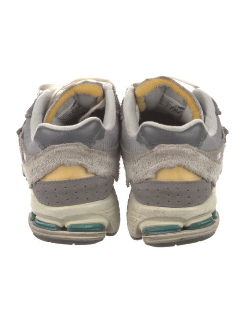 New Balance Suede Colorblock Pattern Athletic Sneakers