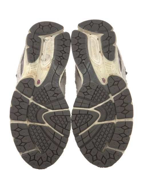 New Balance Suede Colorblock Pattern Athletic Sneakers