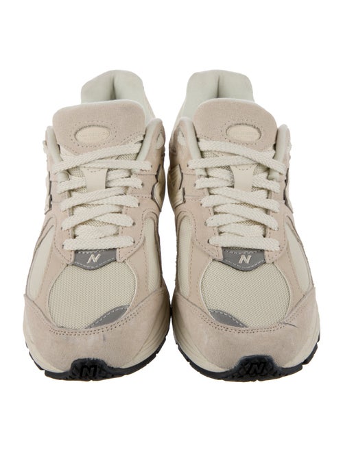 New Balance Suede Mesh Accents Athletic Sneakers