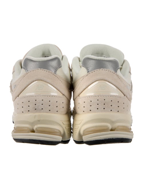 New Balance Suede Mesh Accents Athletic Sneakers