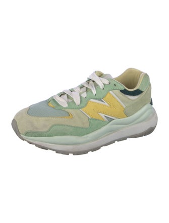 New Balance Suede Colorblock Pattern Athletic Sneakers