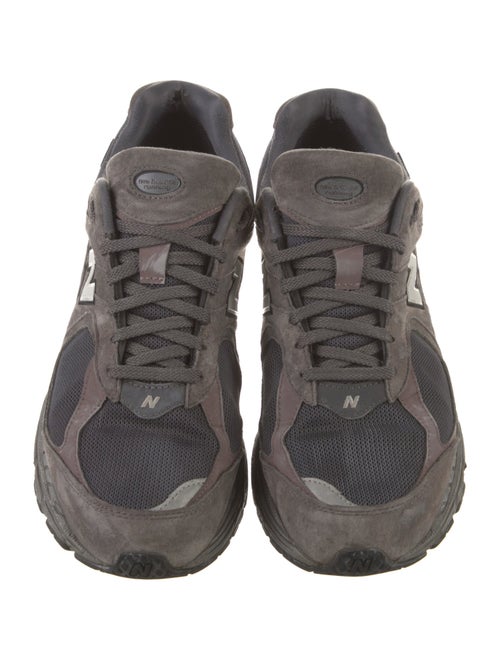 New Balance Suede Mesh Accents Sneakers