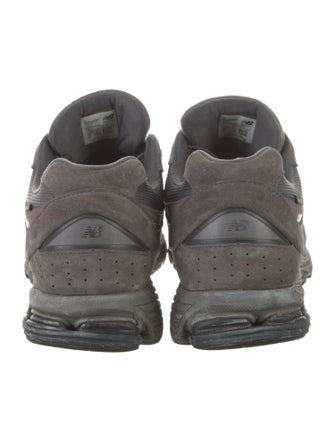 New Balance Suede Mesh Accents Sneakers