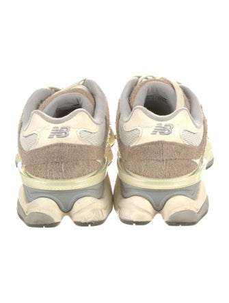 New Balance Suede Mesh Accents Athletic Sneakers
