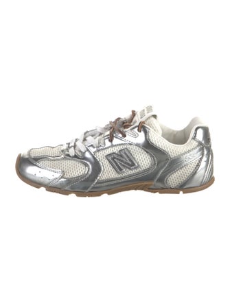 New Balance x Miu Miu 530 SL 'Metallic Silver' Sneakers