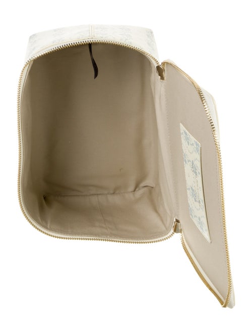 Neely & Chloe Leather Cosmetic Bag