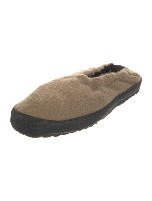 Nehera Wool Flats