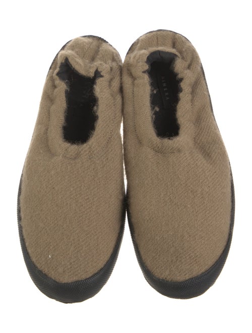 Nehera Wool Flats