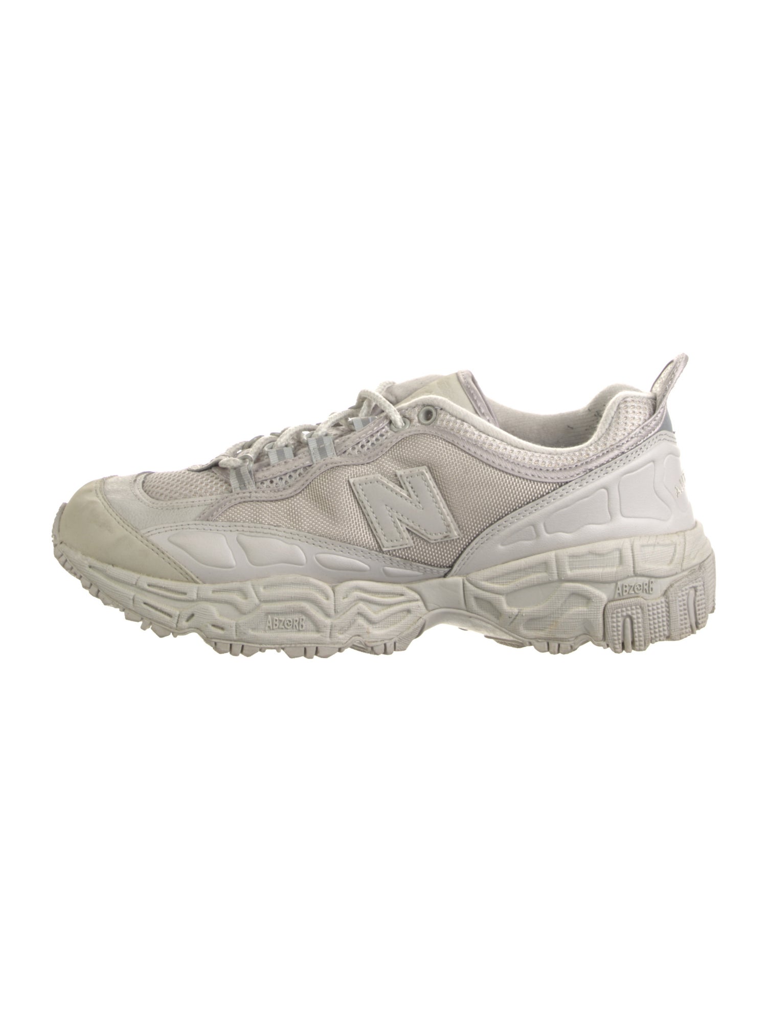 New Balance Leather Trim Embellishment Sneakers