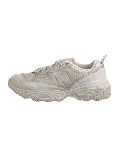 New Balance Leather Trim Embellishment Sneakers