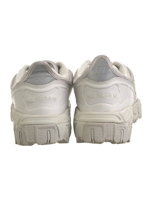 New Balance Leather Trim Embellishment Sneakers
