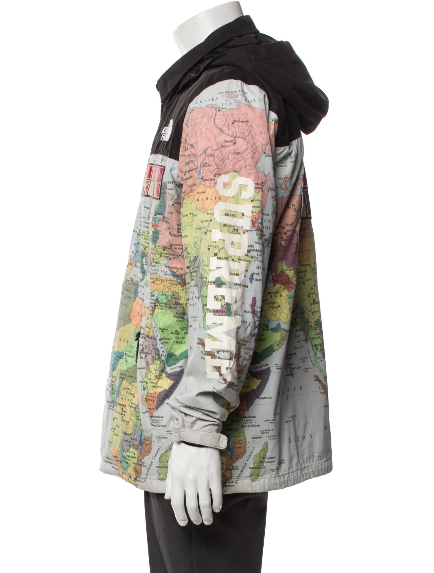 The North Face x Supreme 2014 Expedition Coaches 'Map' Windbreaker