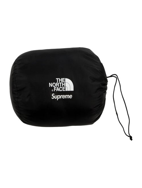 The North Face x Supreme The North Face x Supreme Mountain Print Blanket