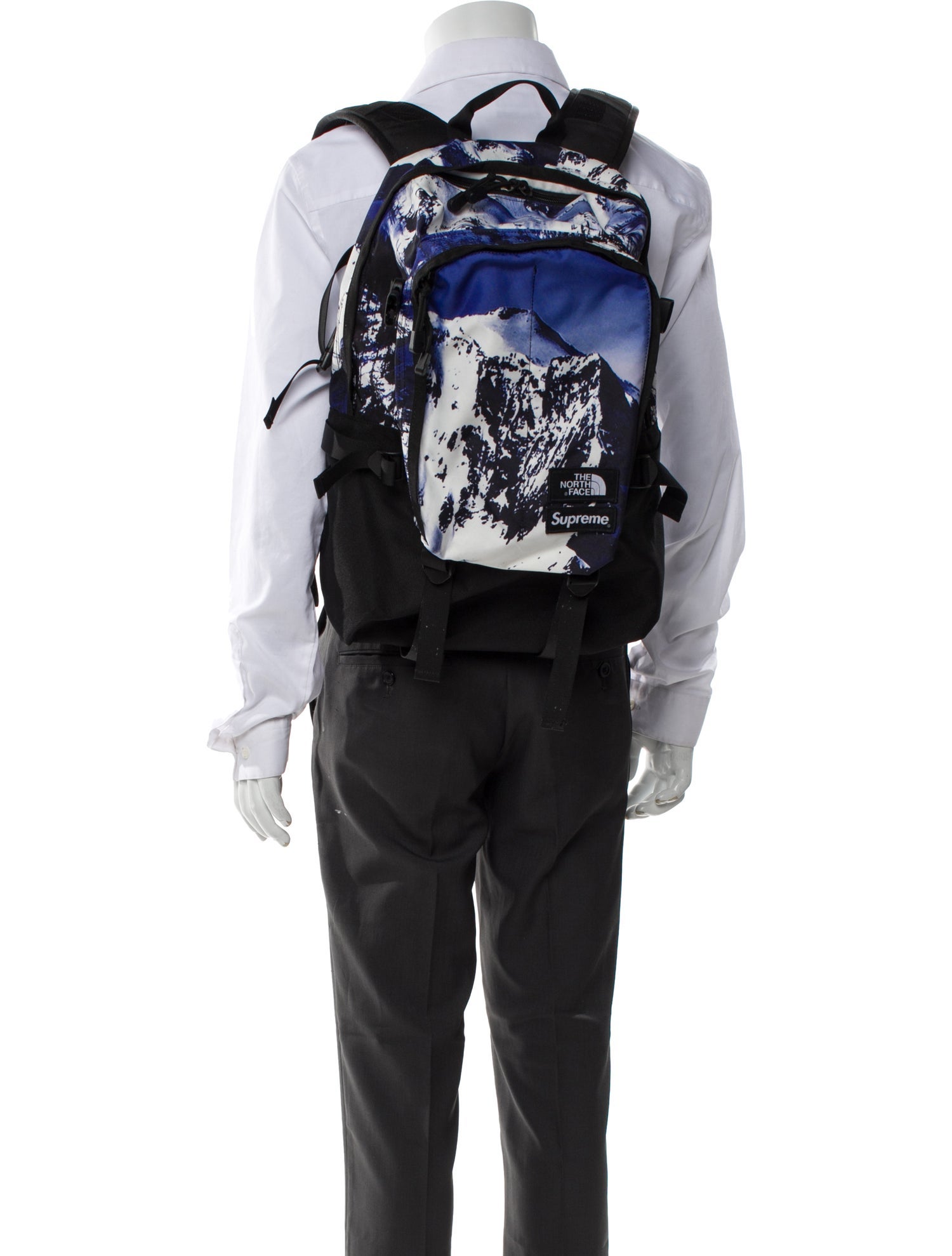 17aw supreme the north face mountain expedition backpack x maps SARUGENERAL The Supreme The North Face Trans Antarctica Expedition Big Haul Backpack Black delivers a heavy duty and expedition ready design through a silhouette built for durability and capacity Supreme The North Face S
