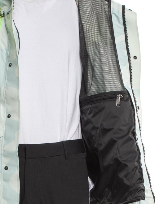 The North Face x KAWS 2022 Retro 1986 Mountain Windbreaker