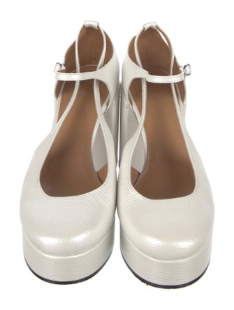 Nomasei Leather Slingback Pumps