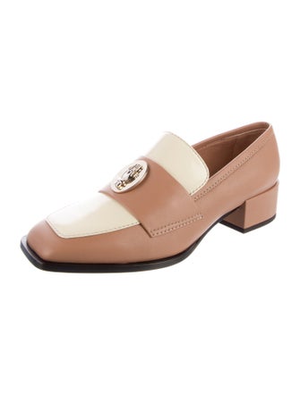 Nomasei Leather Pumps
