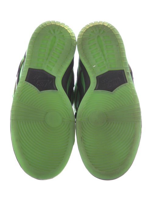 Nike SB Dunk Low 'The Powerpuff Girls Buttercup' Sneakers