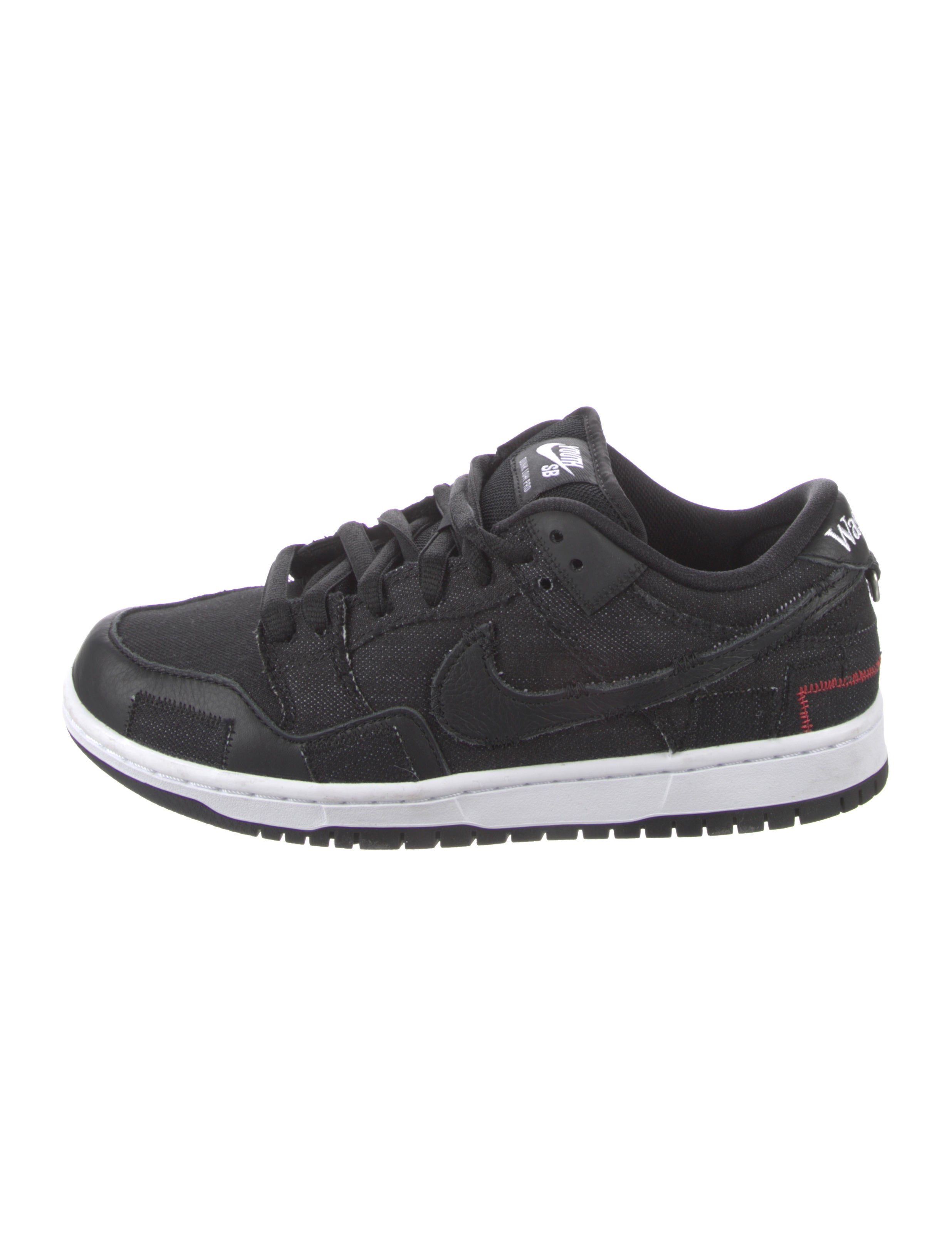Nike SB Dunk Low Wasted Youth Sneakers
