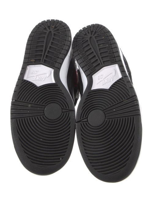 Nike SB Dunk Low Wasted Youth Sneakers