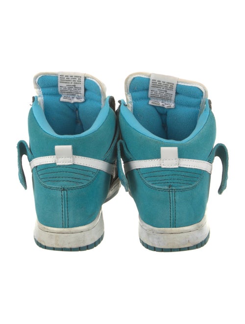 Nike SB Dunk High Send Help Sneakers