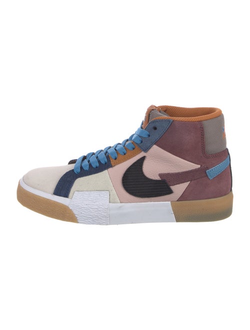 Nike SB Suede Colorblock Pattern Sneakers