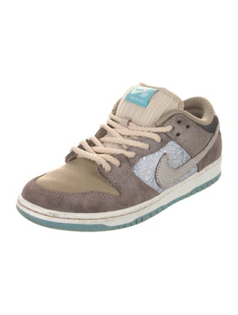 Nike SB Dunk Low 'Big Money Savings' Athletic Sneakers