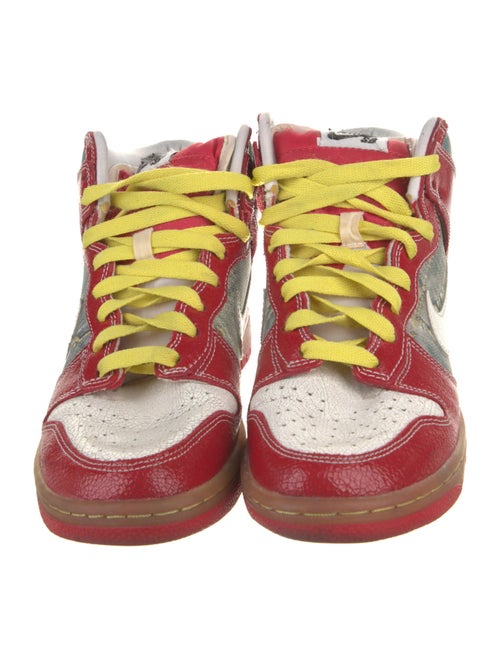 Nike SB Leather Printed Sneakers