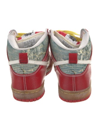 Nike SB Leather Printed Sneakers