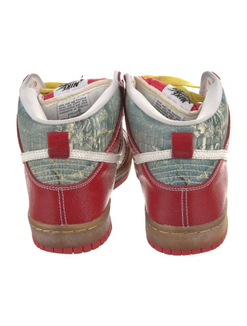 Nike SB Leather Printed Sneakers