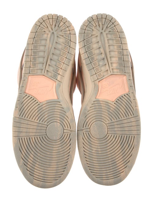 Nike SB Nike SB Dunk Low Sneakers