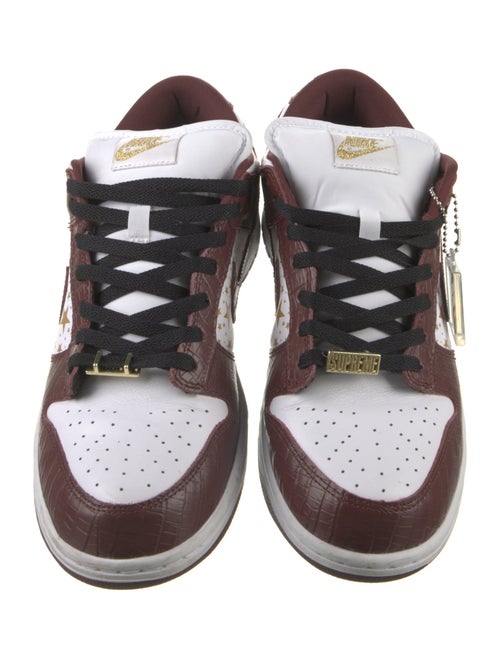 Supreme x Nike SB Dunk Low 'Stars Barkroot' Athletic Sneakers