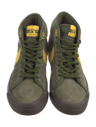 Nike SB Suede Sneakers