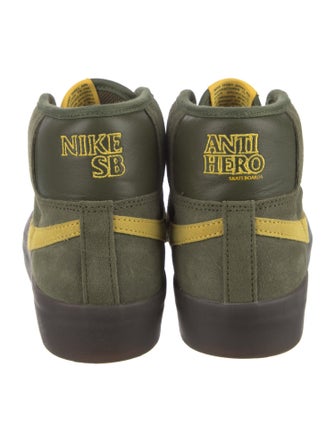 Nike SB Suede Sneakers