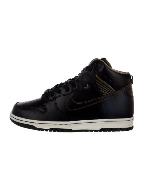 Nike SB Leather Sneakers